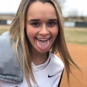 Meet your Posher, Melina